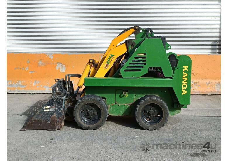 caption 2011 Kanga Mini Loader