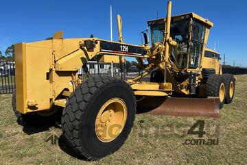 2005 Caterpillar 12H Motor Grader