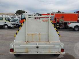 B&M Box OIC - picture2' - Click to enlarge