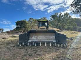 CAT D6N XL Dozer - picture1' - Click to enlarge