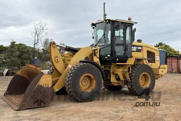 CAT 930m Loader