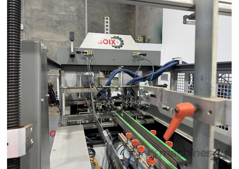 Boix Q-1600 Tray Erector & AR-7 Stacker