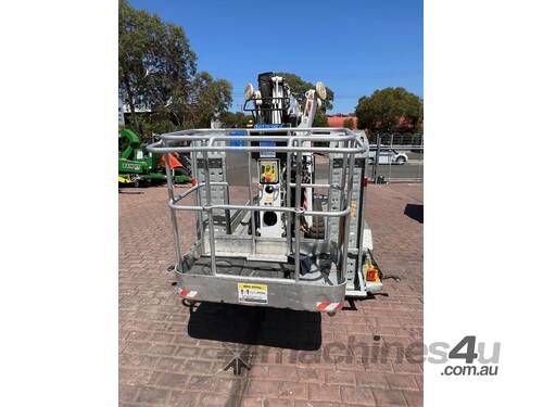 caption 2021 Monitor 18.90 SPIDER LIFT