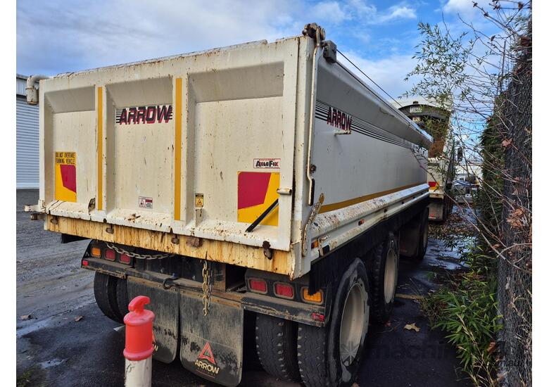 caption 2022 IFC (ARROW) TRI AXLE TIPPING DOG