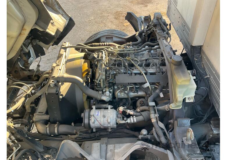 caption 2016 Mitsubishi Canter L7/800 Refrigerated Pantech