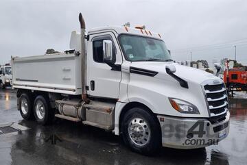 Freightliner   Cascadia