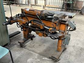 Hydraulic Pipe Bender - picture0' - Click to enlarge