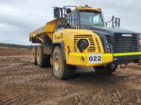 Komatsu HM400-5  - picture0' - Click to enlarge