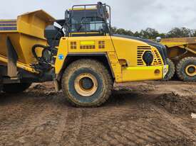 Komatsu HM400-5  - picture1' - Click to enlarge