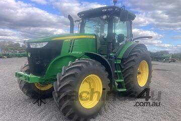 2013 John Deere 7215R Row Crop Tractors 2013 John Deere 7215R Row Crop Tractors