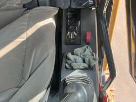 2020 John Deere E210LC Excavator - picture0' - Click to enlarge