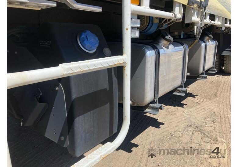 2023 Nissan UD Quon CD 25 360 Curtain Sider