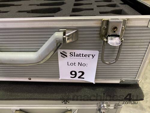 caption 4 X Aluminium Testing Cases