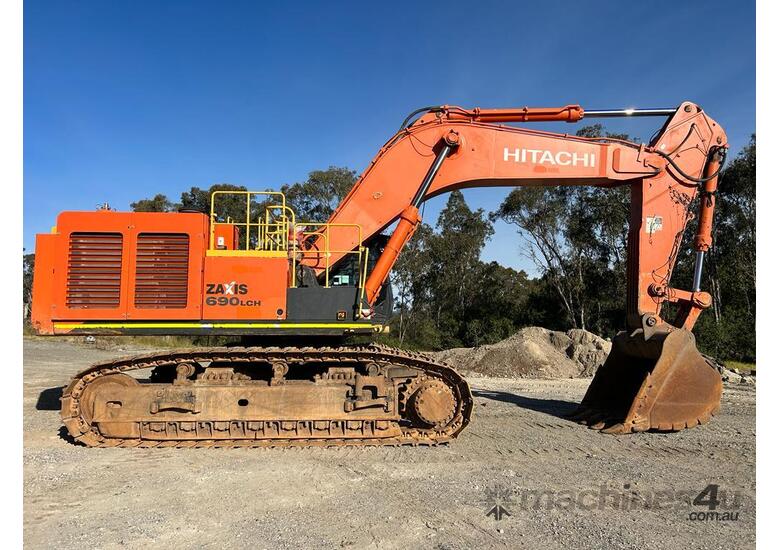 2017 Hitachi ZX690-5B