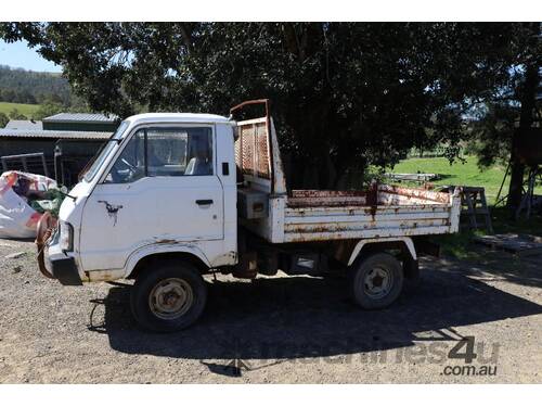 KIA CERES 4X4 TIP TRUCK