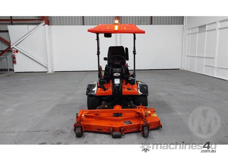 caption Kubota F3690