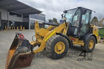 2020 CAT 908M 5.6T WHEEL LOADER (L148) WITH QUICK HITCH, FORKS, GP BUCKET AND LOW 1301 HOURS