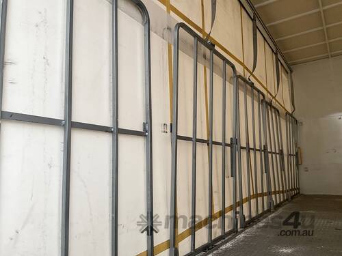 2023 Isuzu FRR 110-240 Curtainsider