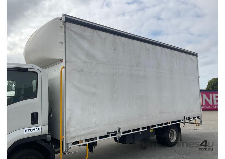 2023 Isuzu FRR 110-240 Curtainsider