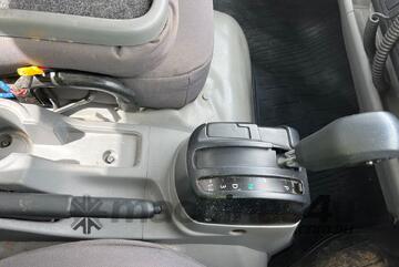 2019 Hino 300 921 Service Body Day Cab