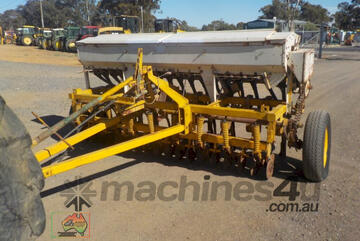 (10151) 18 run Connor Shea Series 3 seeder (Carisbrook, VIC)