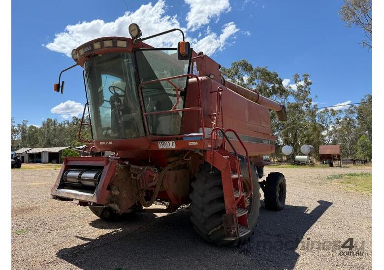 Case IH 2188 Header with 10-10 30ft Front & Trailer
