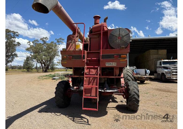 Case IH 2188 Header with 10-10 30ft Front & Trailer