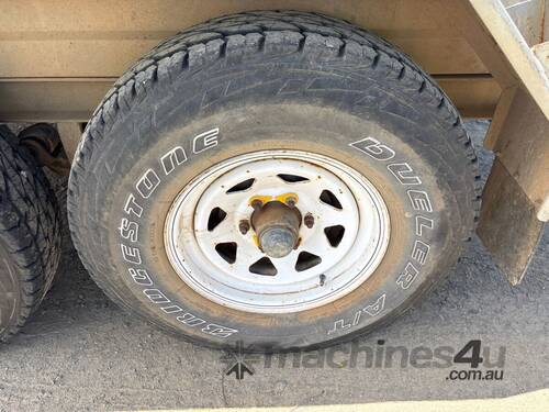 2009 Ko-Mas Trailers Tandem Axle Tipping Box Trailer