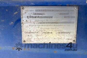 2010 LCR Lindores Tri Axle Flat Top Trailer