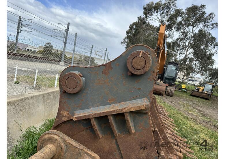 2 x Case 49t Excavator Buckets and Ripper Tooth