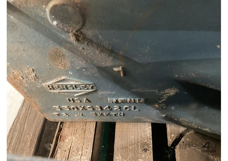 *UNRESERVED* 3 x Pallets Containing Excavator Bucket Teeth Adapters