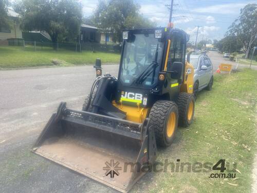 JCB 270WHF Skid Steer
