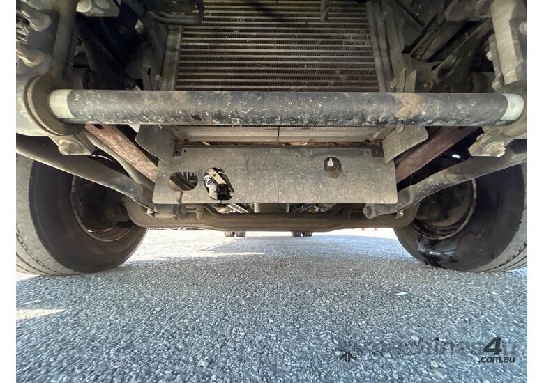 2015 Hino FD500 1124 Crane Truck