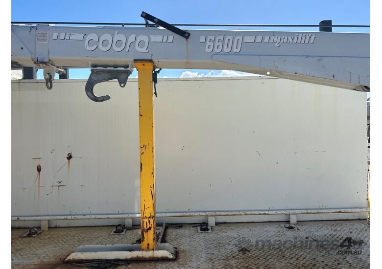 2015 Hino FD500 1124 Crane Truck