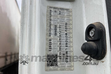 2023 Isuzu FVD 165 300 Refrigerated Pantech