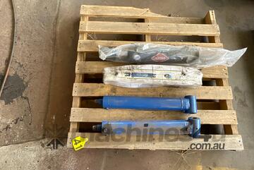 Farmor Carry Grader rams