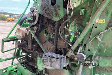 Mchale   V6740 Round Baler