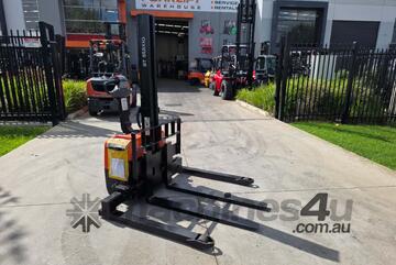 Toyota Forklift 1T Walkie Stacker - New Battery (Unit#:U1014)