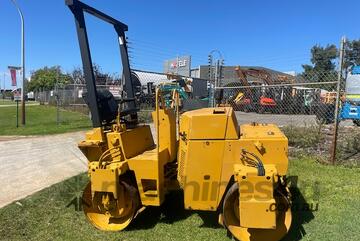 Roller Twin Drum 3 Tonne Vibrating Deutz Motor ROPS Smooth Drum