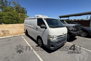 Toyota   Hiace 6.0LWB