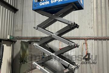 2018 Genie GS1932 Scissor Lift