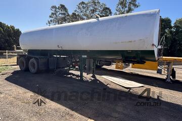 2009 Loadmaster Dual Axle Tanker
