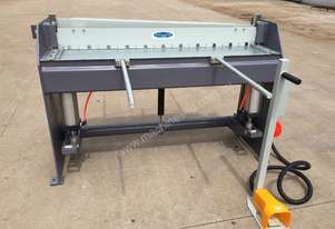 NEW Model - 1270mm (4') x 1.6mm Pneumatic Guillo