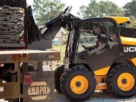 JCB 330 Skid Steer Loader - picture1' - Click to enlarge