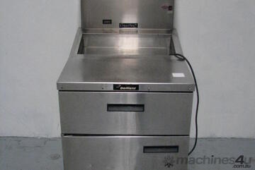 Refrigerated Preparation Dual Rail Serving Table