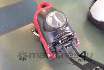 Nilfisk Viper AS380B scrubber