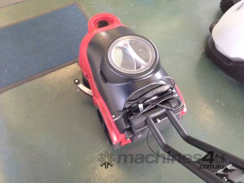 caption Viper AS380B scrubber