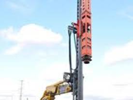 Excavated Mounted Piling Hammer DH-25 and DH-35 - picture0' - Click to enlarge