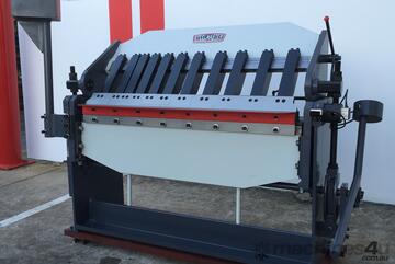 1300mm x 2mm High Box Depth Panbrake Folder 1300mm x 2mm High Box Depth Panbrake Folder