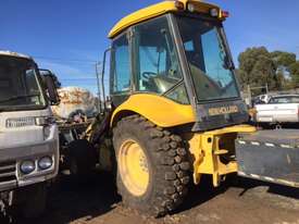 NEW HOLLAND LB110 LOADER - picture2' - Click to enlarge